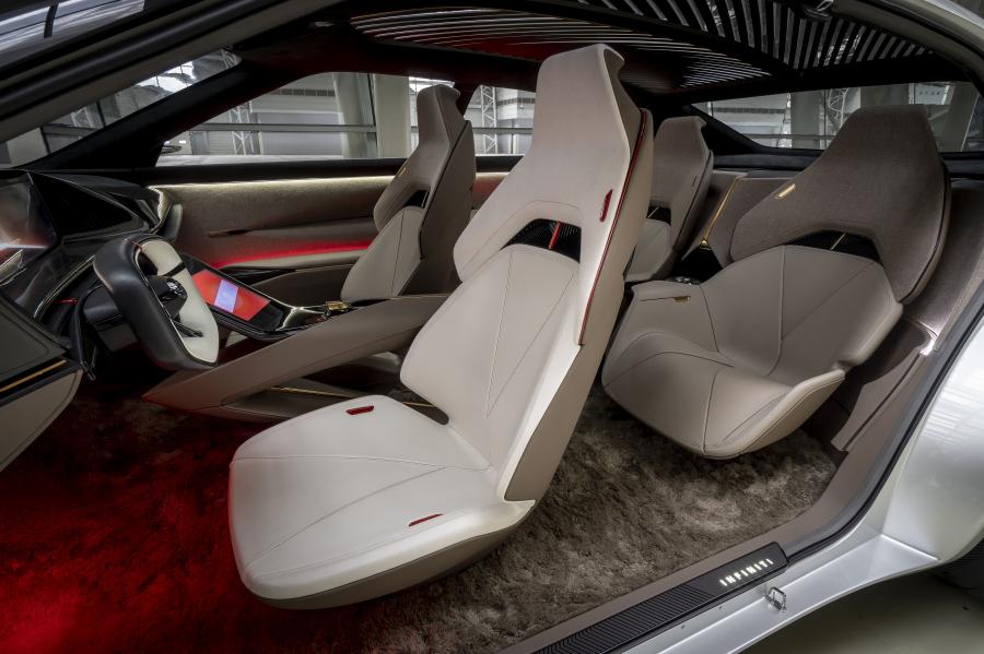 Интерьер Infiniti Qs Inspiration 2019 года  (фото 40 из 41)